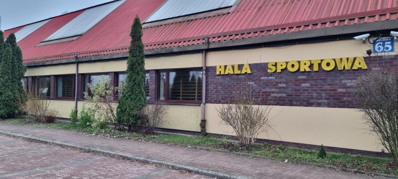 Wymiana Stolarki Okiennej w Hali Sportowej
