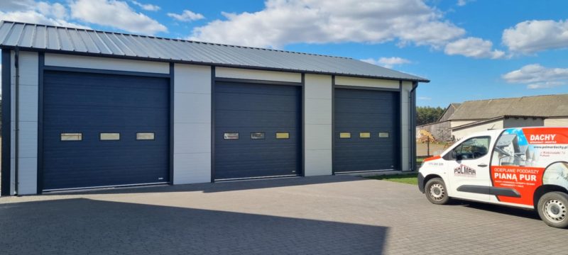 Kompleksowa realizacja hali – brama NITUS oraz płyty Balex Metal PIR