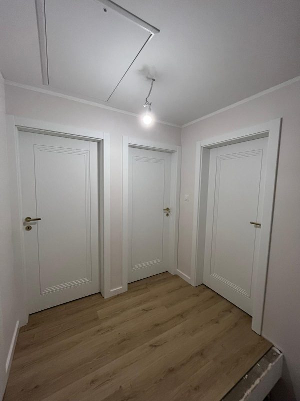 Montaż Drzwi Wewnętrznych Barański Prestice C.0