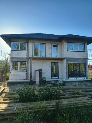 Realizacja Energooszczędne okna Abakus Rehau i niezawodne drzwi Martom